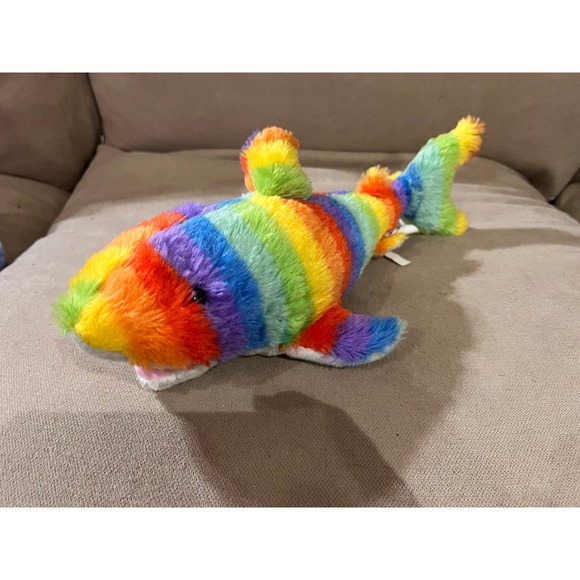 Ripley's Aquarium rainbow  shark Plush - Picture 2 of 4